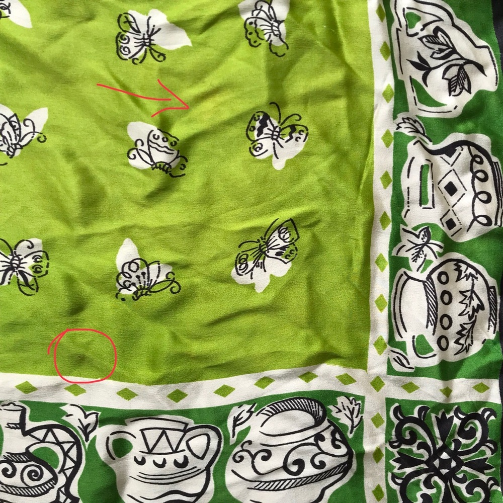 Vintage Green Silk Scarf - Picture 4 of 4